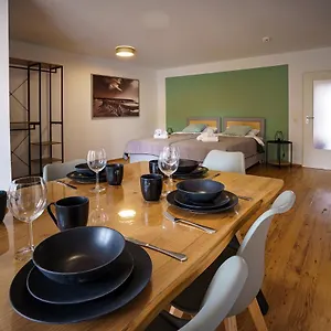 Apartment Immostay #2 -moderne Mit Zwei Balkonen, Wlan & Parkmoeglichkeit Stuhr