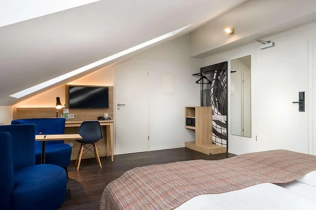 ***  Garner Hotel Berlin - Schoeneberg By Ihg Alemania