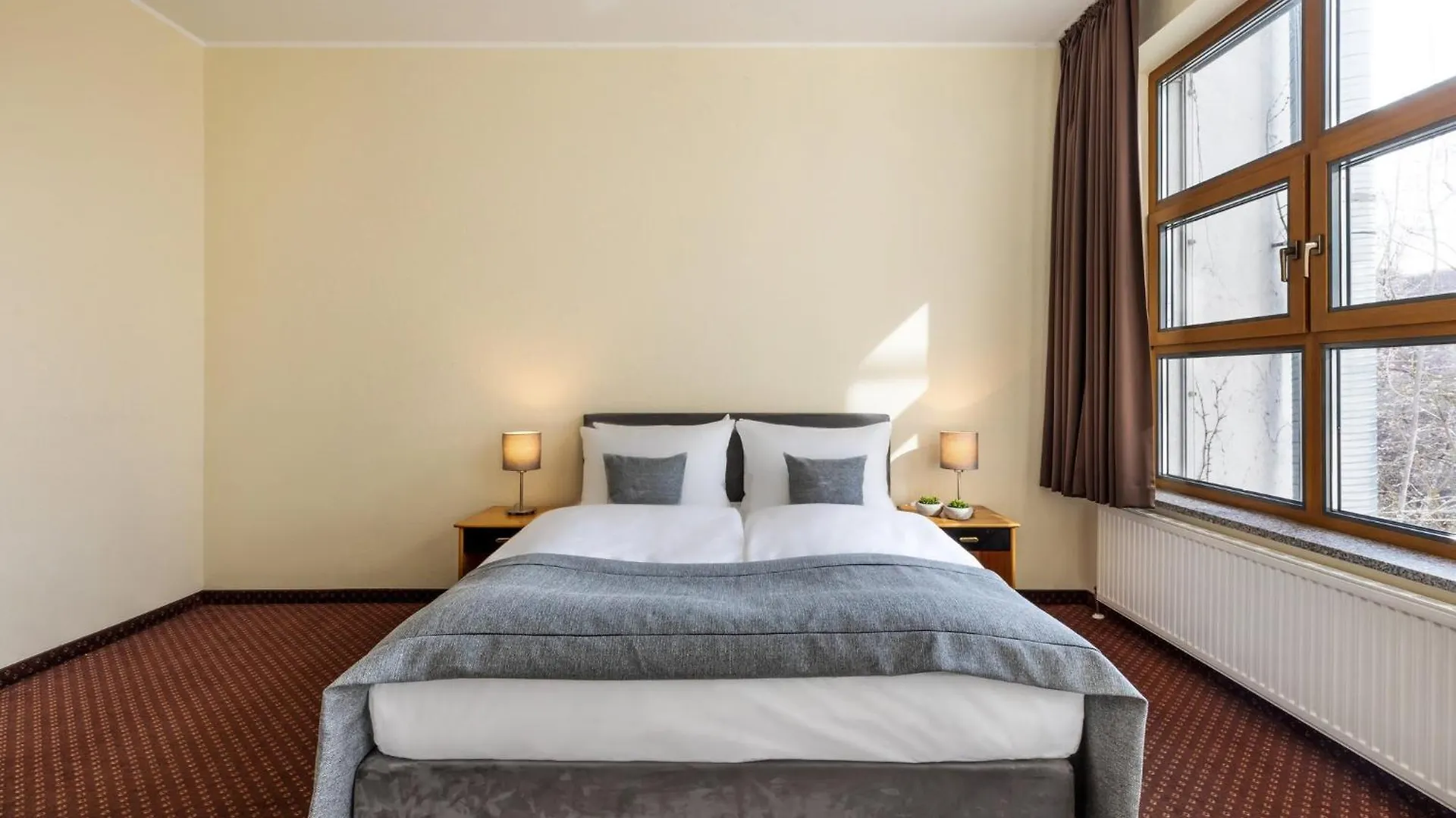 ***  Garner Hotel Berlin - Schoeneberg By Ihg Alemania