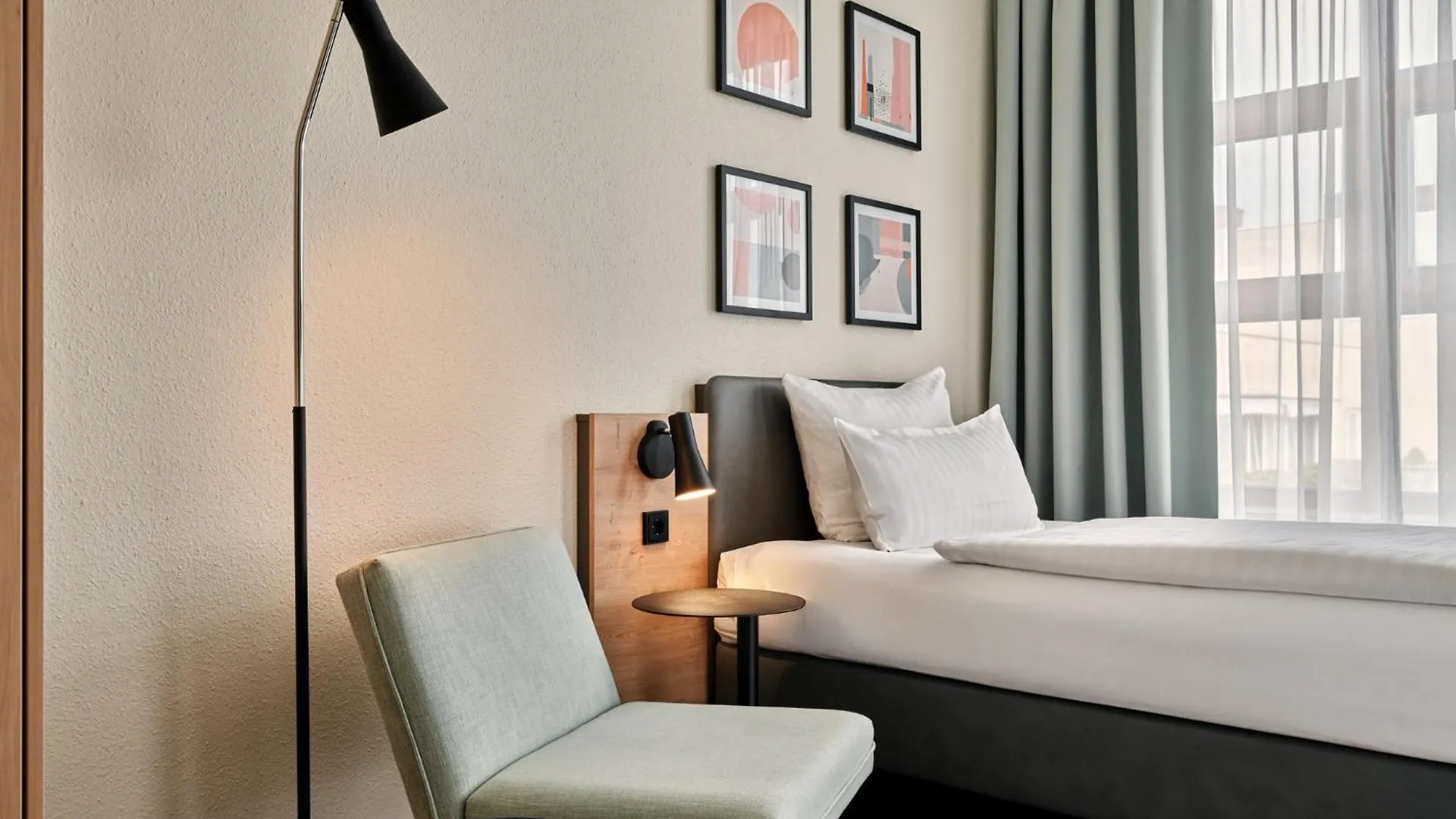 Garner Hotel Berlin - Schoeneberg By Ihg 3*,