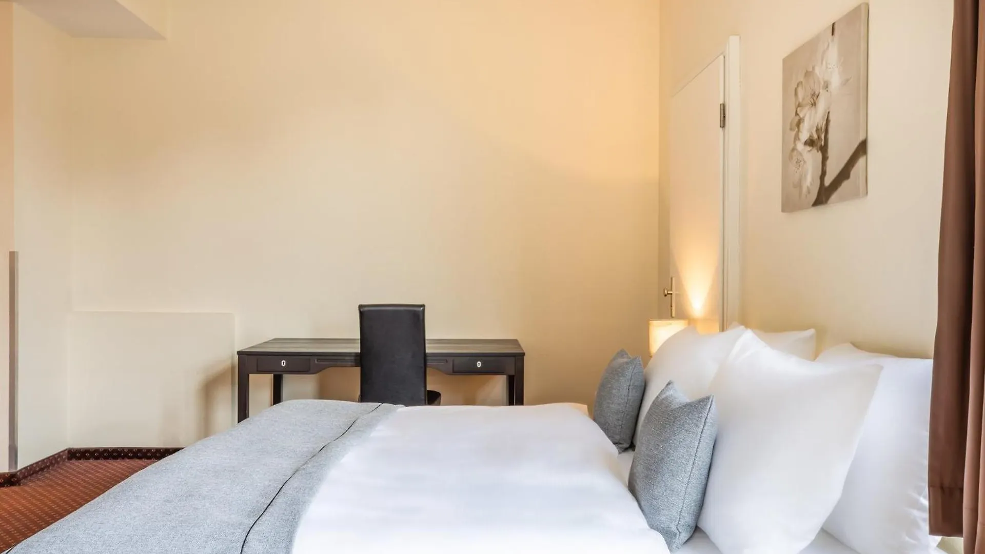 Garner Hotel Berlin - Schoeneberg By Ihg